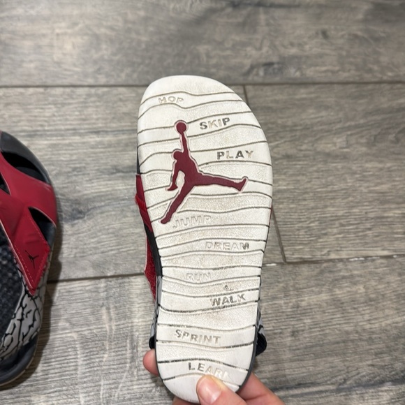 • JORDAN • Kids FLARE Sandals Red and Black Size 12 C - Picture 5 of 5